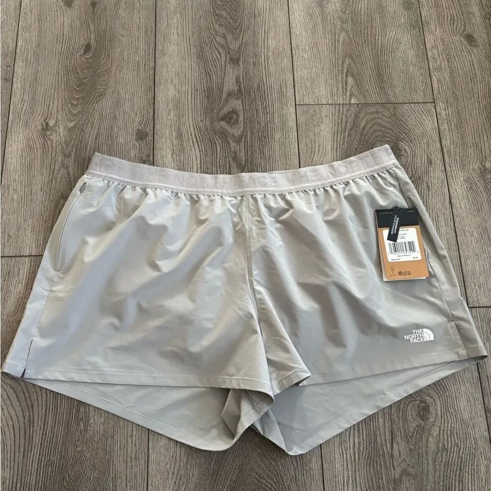 The north face woman’s wander shorts very comfy elastic waist band
